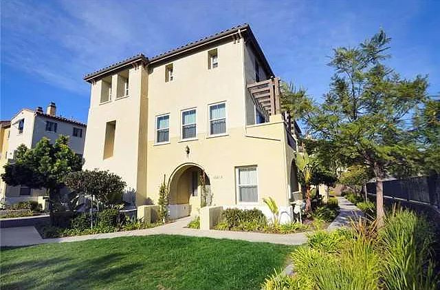 3 bed, 1529 sqft, $3,600 — Photo 1