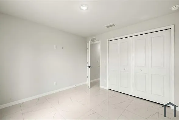 2804 64th St W — Photo 7