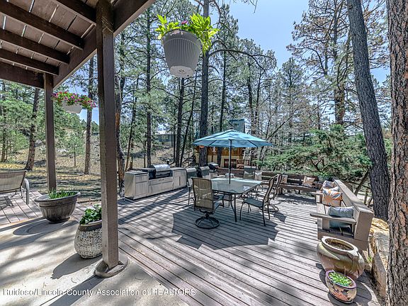 2nd image of 139 Sunset Dr