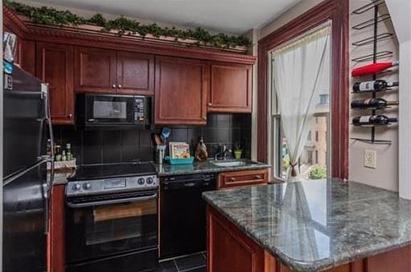 2nd image of 681 Massachusetts Ave APT 4