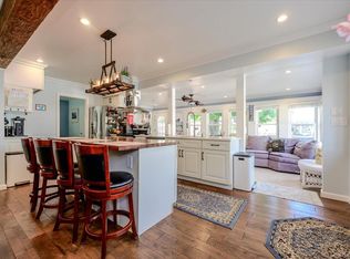 48 W 3rd St, Freeport, NY 11520