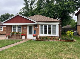 11700 S Meadow Lane Dr, Merrionette Park, IL