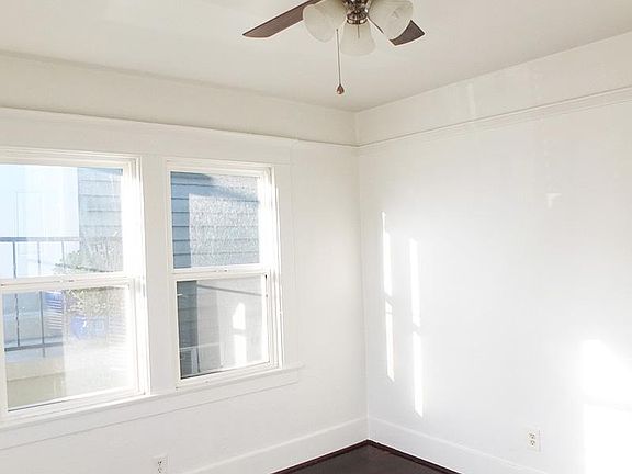 4th image of 234 S Grand Ave