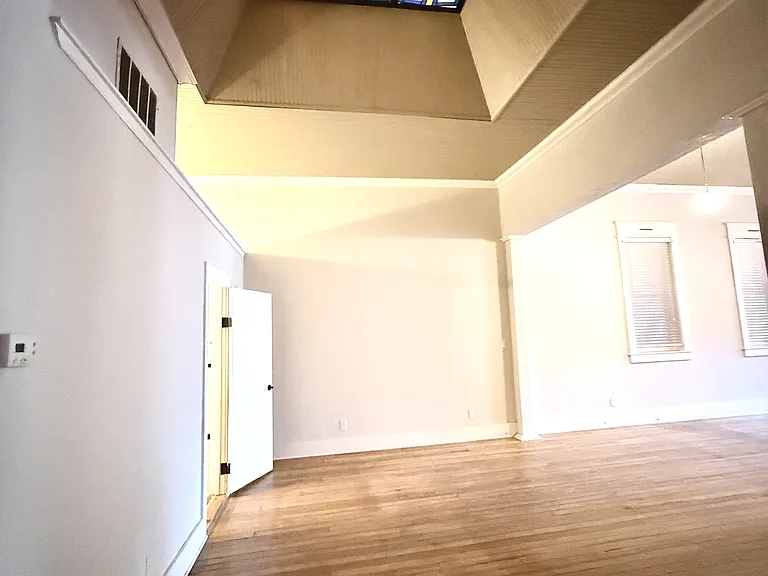 126 W Main St #B — Photo 12