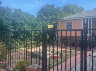 17750 Hartland St UNIT B, Reseda, CA 91335