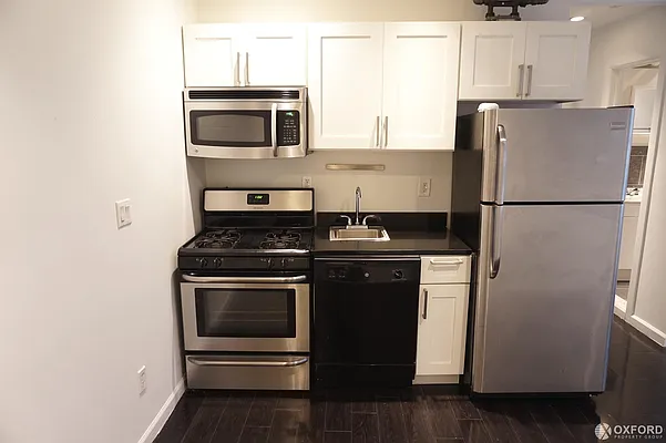 Rented by Oxford Property Group | media 7