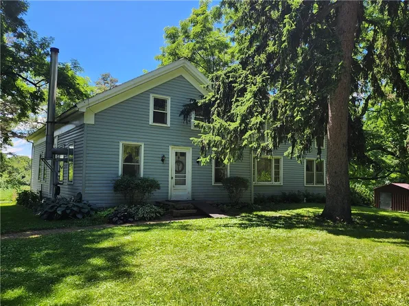 4069 Sam Adams Ln, Auburn, NY 13021