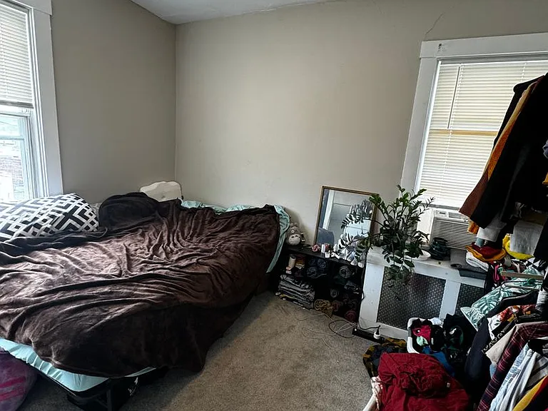 4828 Liberty Ave. — Photo 32