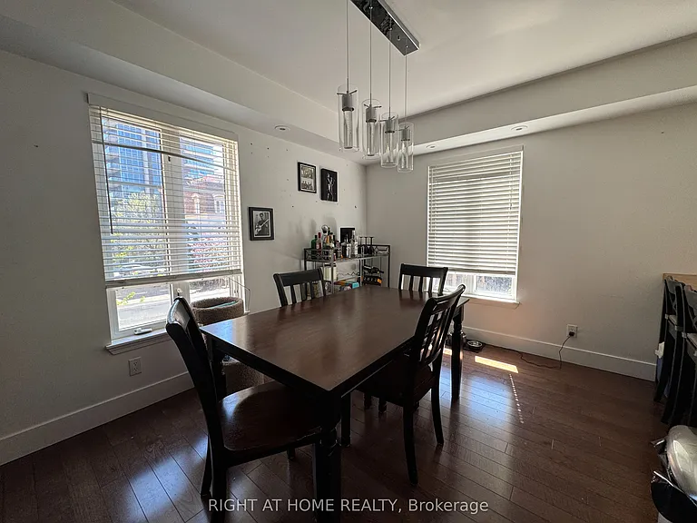 34 Western Battery Rd #425 — Photo 6