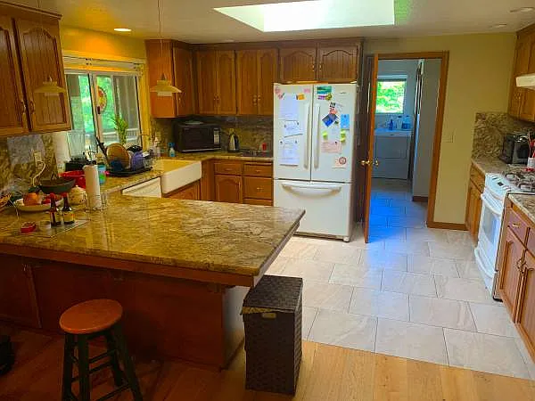 Giselle Ct — Photo 8