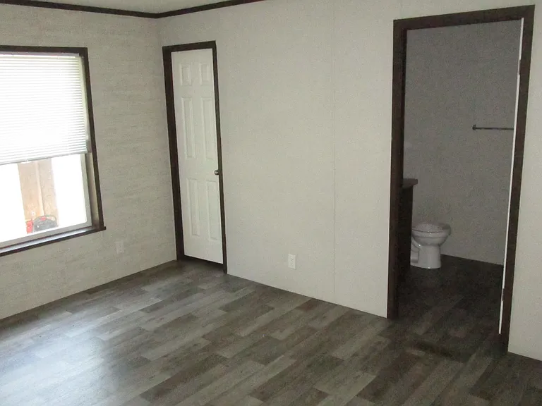 Pavilion Estates — Photo 36