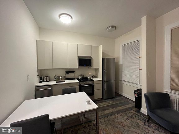 2nd image of 3003 P St NW