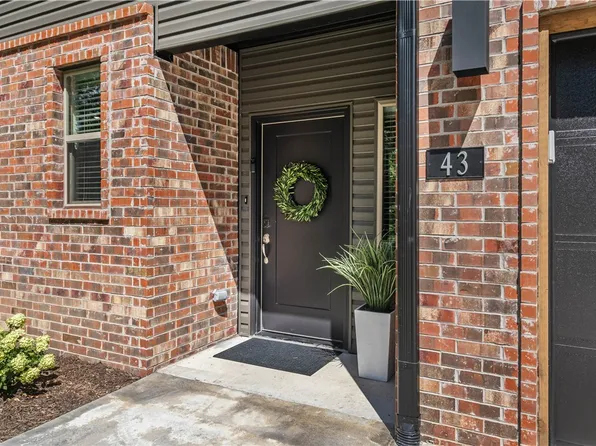 43 Saint Austell Dr, Bella Vista, AR 72714