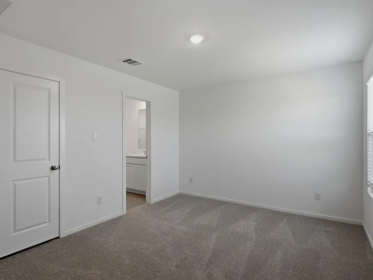 2536 Farrier Ln — Photo 8