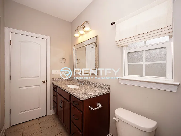 2506 Gallery Dr — Photo 21