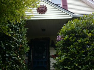 6548 Jones Ave NW, Seattle, WA 98117