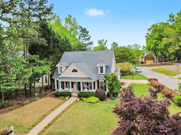 100 Ferncroft Ct, Cary, NC 27519