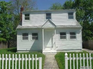 9 E Booker Ave, Wyandanch, NY 11798