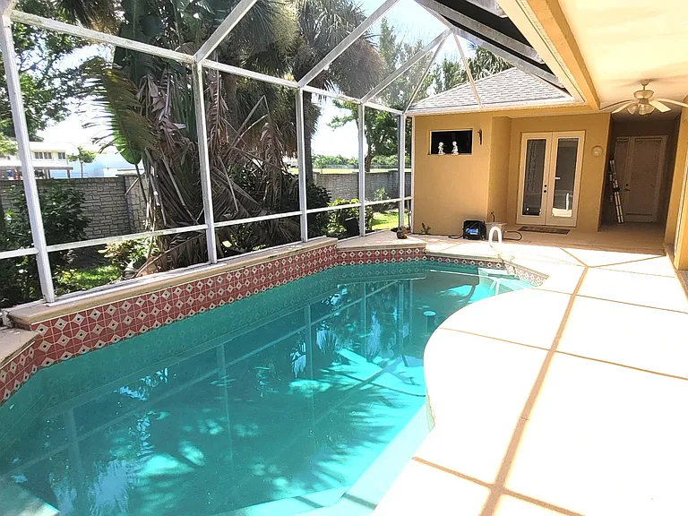 142 Babylon Ln — Photo 33