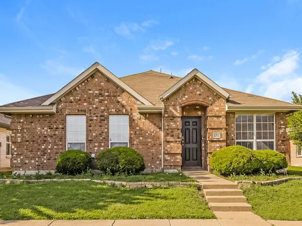 1711 Venus Dr W, Lancaster, TX 75134