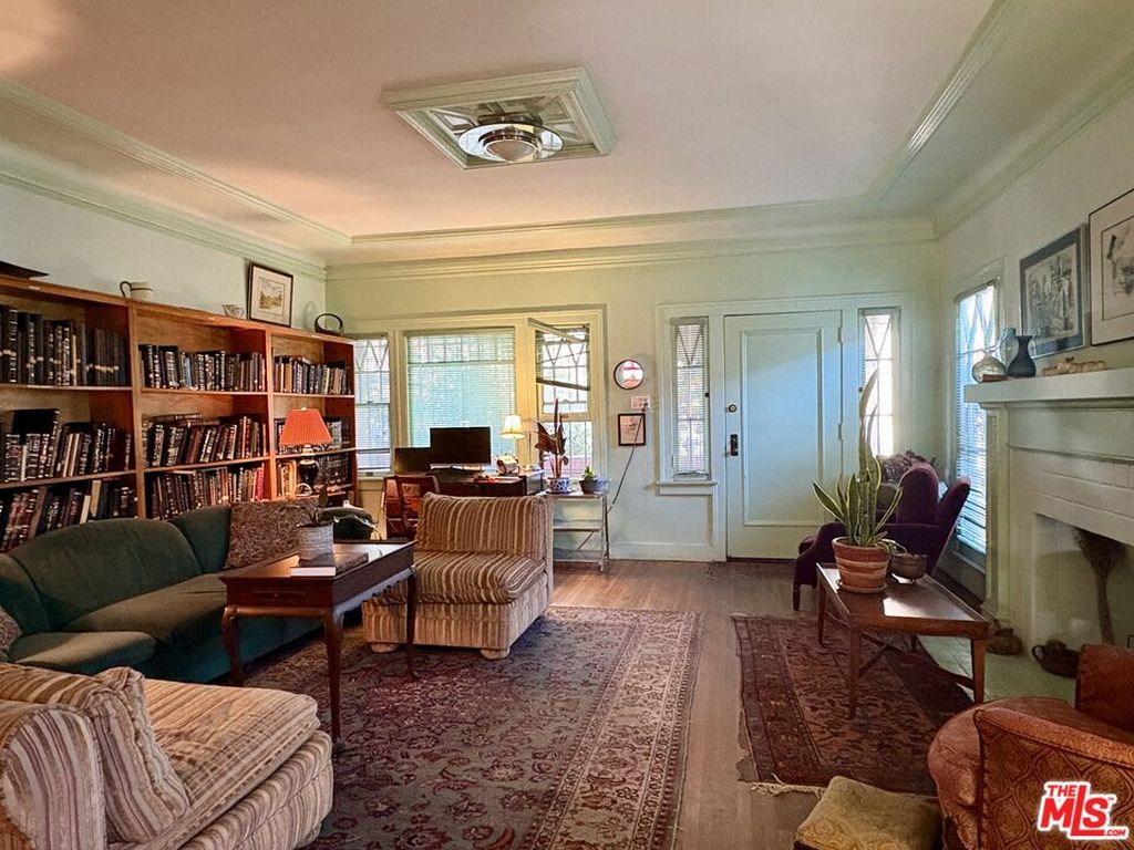 723 N Orange Dr, Los Angeles, CA - View 5