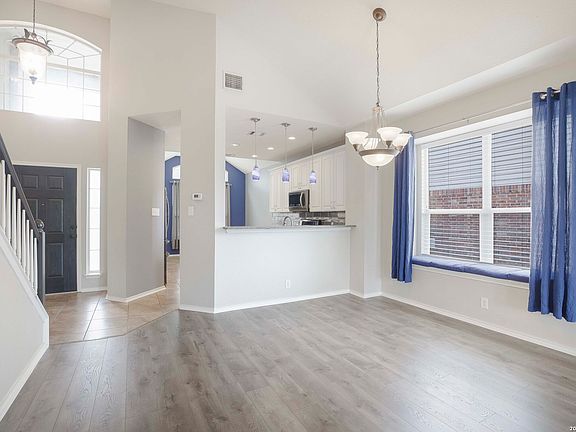 5th image of 2326 Encino Cedros