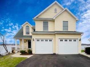 3724 W Lake Shore Dr, Wonder Lake, IL