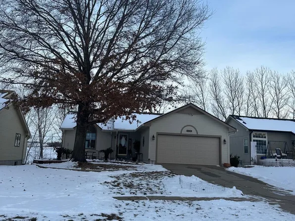 3512 SW Kent Ct, Topeka, KS 66614