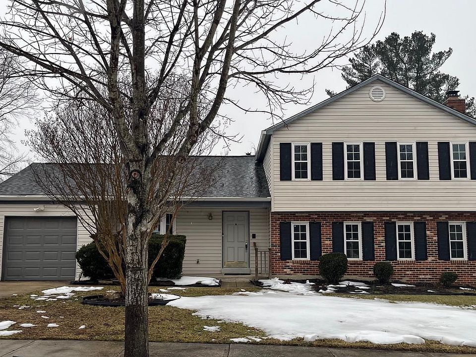 1st image of 9005 Rollingwood Dr