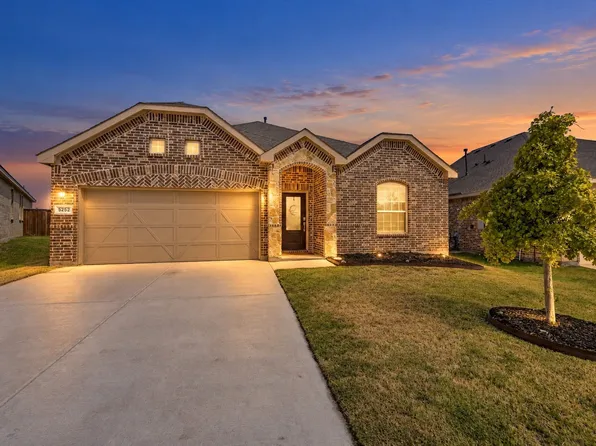 5252 Mountain Top Trl, Fort Worth, TX 76123