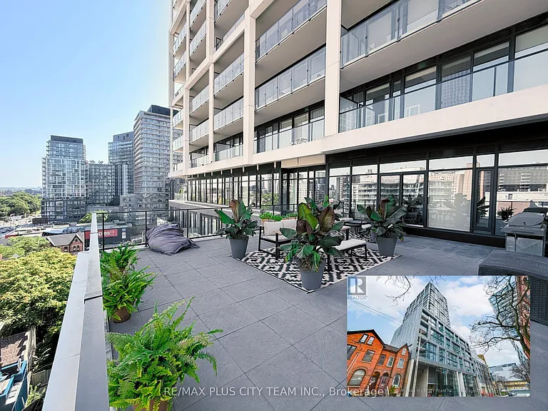 55 Ontario St #906 — Photo 1