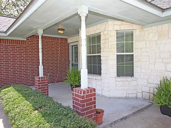 3rd image of 947 Mulberry Ln
