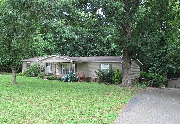 4th image of 1065 Cedar Hill Dr