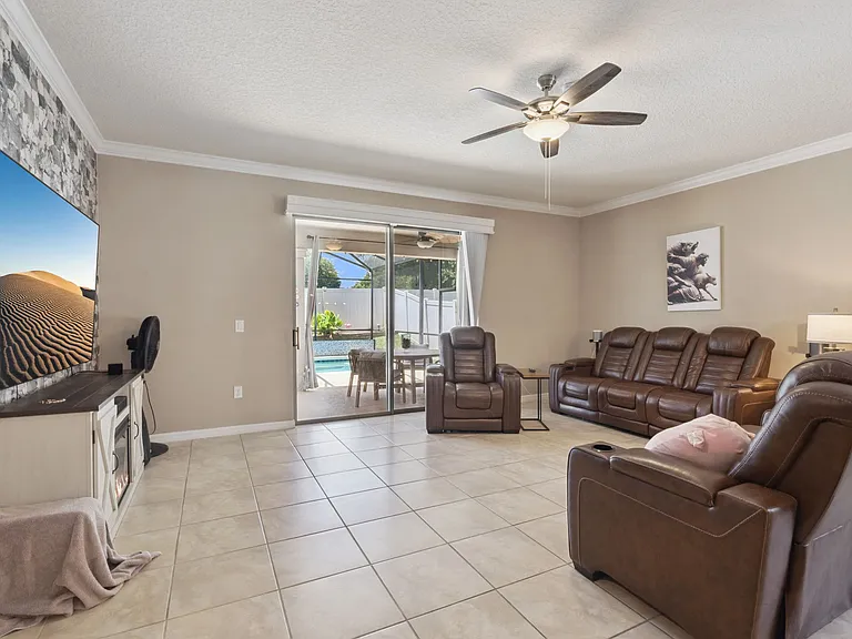 5457 Animosh Ct — Photo 6