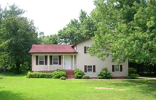 218 Walter St Photo 1