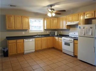 85 Forge St, Monroe Township, NJ 08831