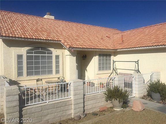 3rd image of 5505 Gulf Springs Ct