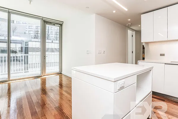 Rented by EXR | media 2