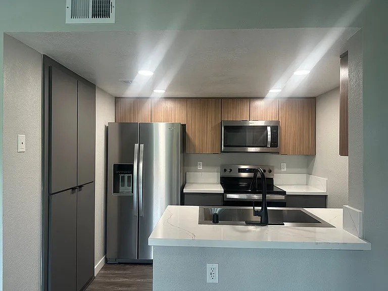 Corona Pointe Resort — Photo 242