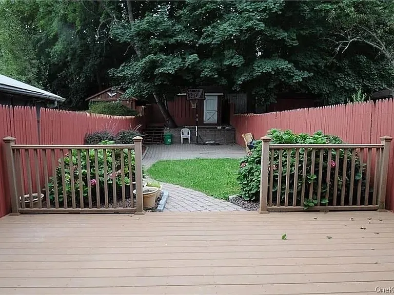 56 Coolidge St — Photo 16