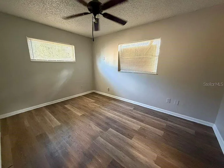 4046 Queen Anne Dr — Photo 12