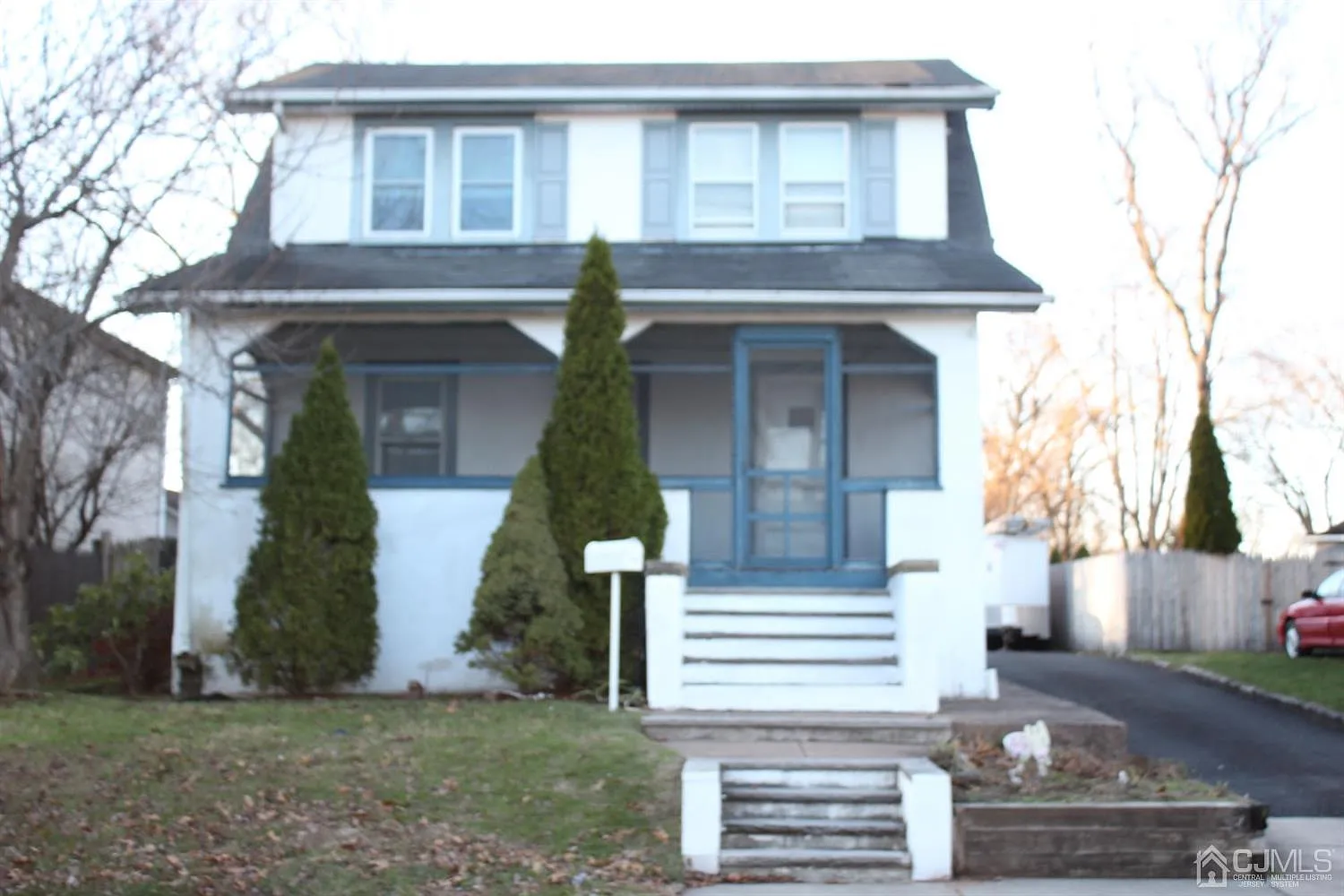 1642 W 4th St photo 1