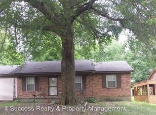 2751 Lake Park Rd, Memphis, TN 38127