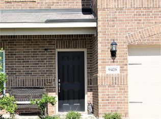 9426 Grand Spark Dr, Rosharon, TX 77583