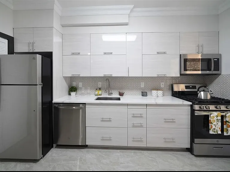 188 Kensington Ave #5B — Photo 8