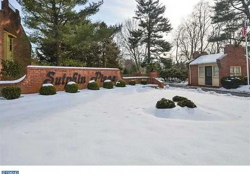 39 Sutphin Pnes photo 1