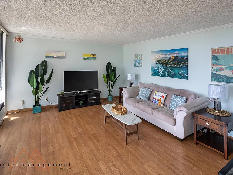 2600 Pualani Way #1404 — Photo 4