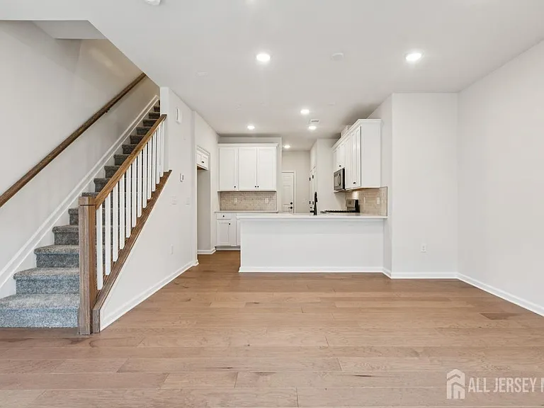 214 Jessie Pl — Photo 8