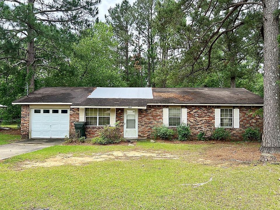 1st image of 2404 Glen Haven Dr