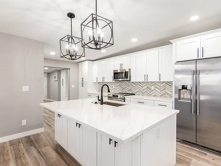 507 E Wesleyan Dr — Photo 21